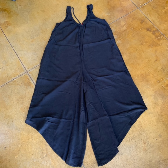 Love Scarlett Black Loose Relax Fit Jumpsuit Crop - Picture 8 of 10